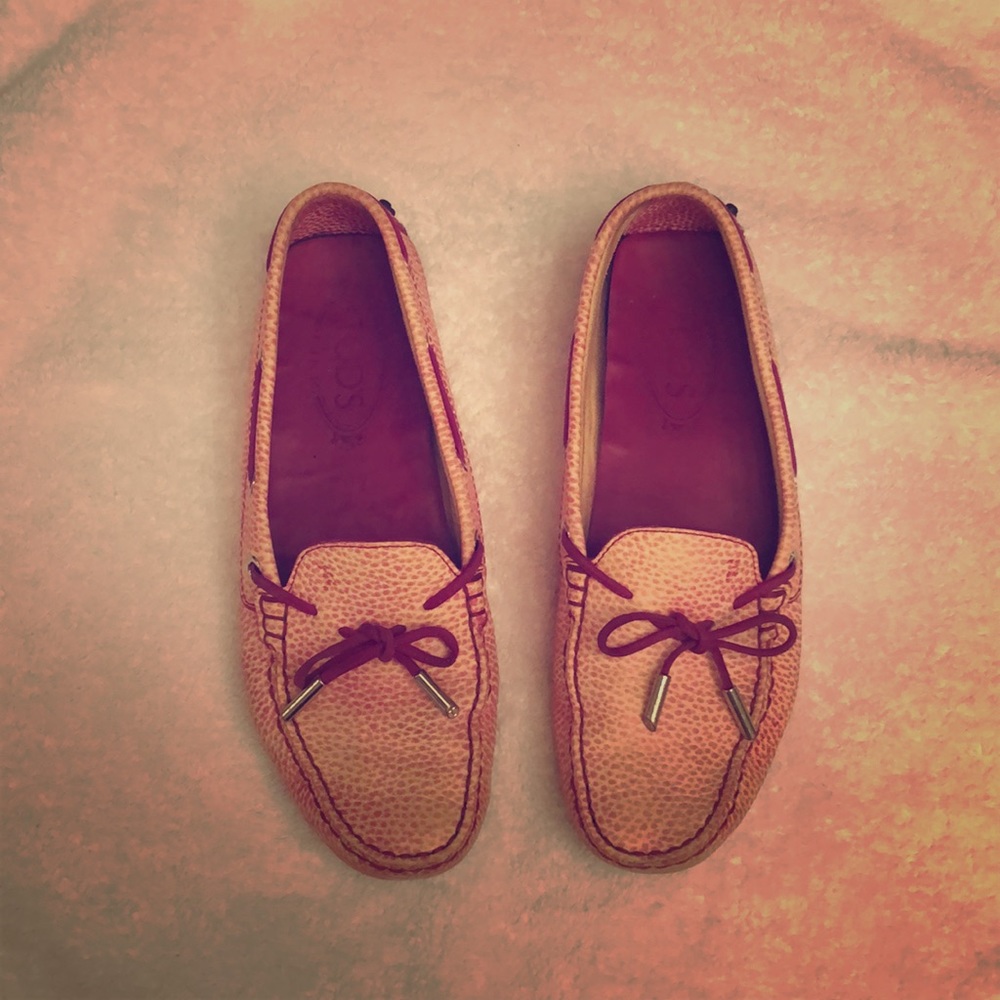 Tod’s Gommini Driving Moccasin / Loafers